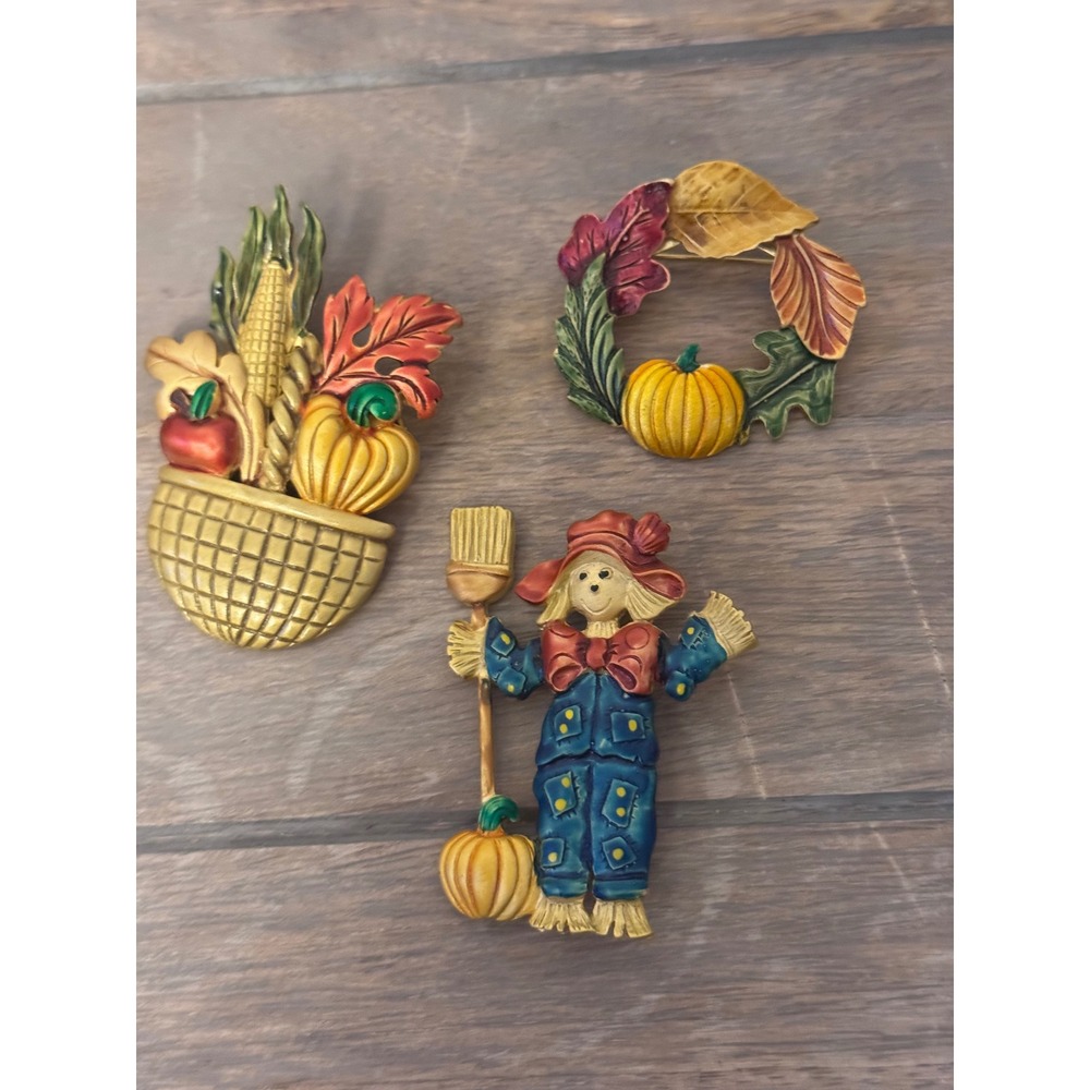 Vintage TORA Fall Harvest Brooch Set Scarecrow Pumpkin Wreath Cornucopia